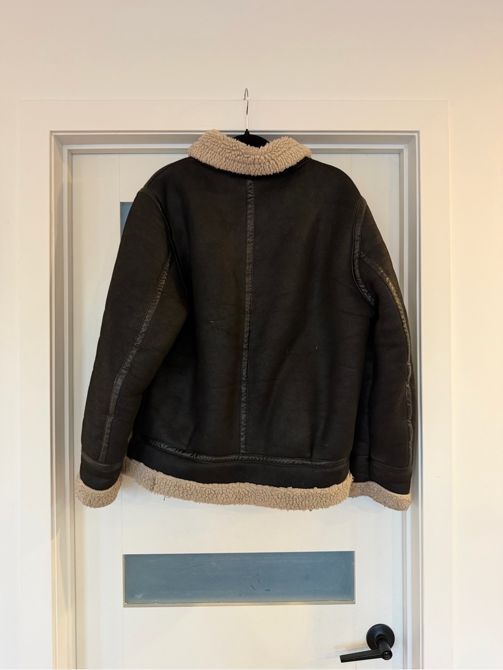 Zara Black Jacket with Cream Shearling Lining - Picture 5 of 6
